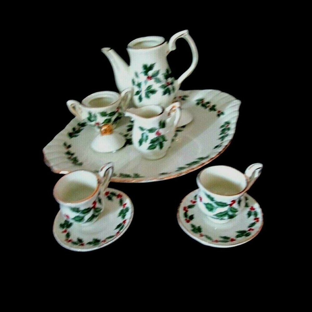 Holly Berry Porcelain 10 piece Miniature Tea Set
